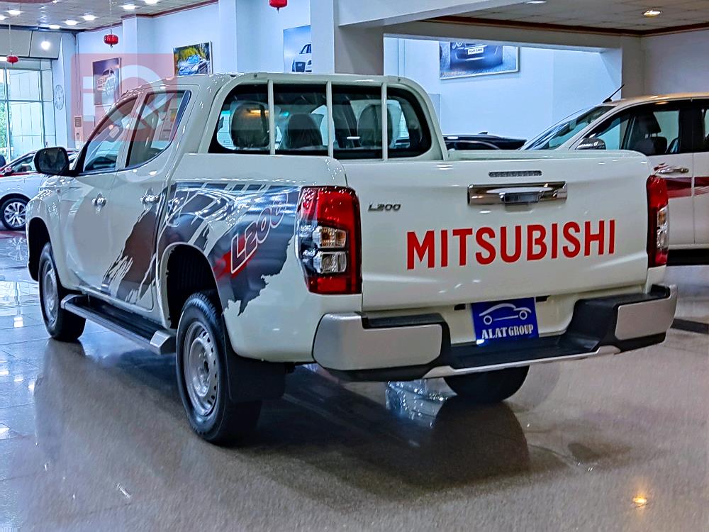 میتسوبیشی L200